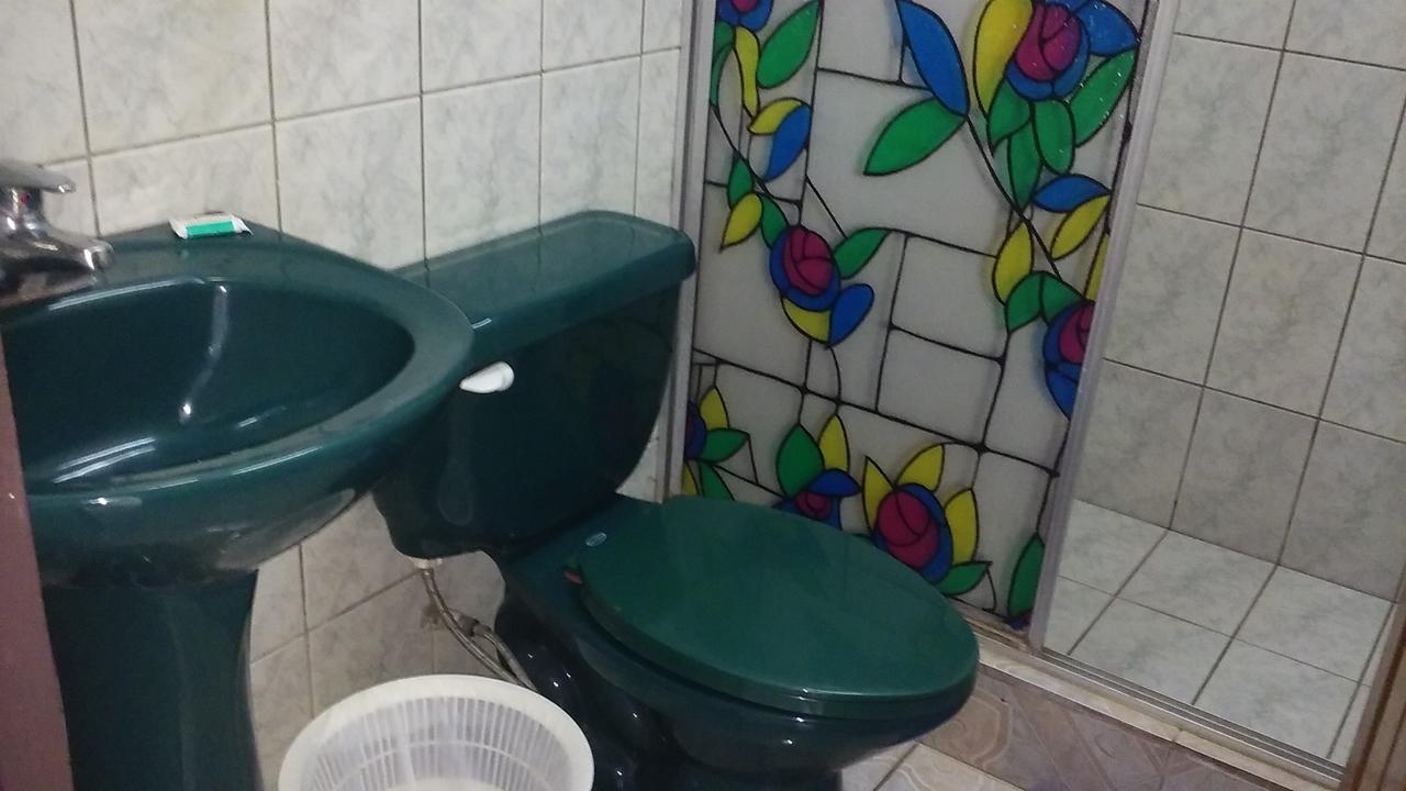 Cabinas Smith 2 Cahuita Eksteriør bilde